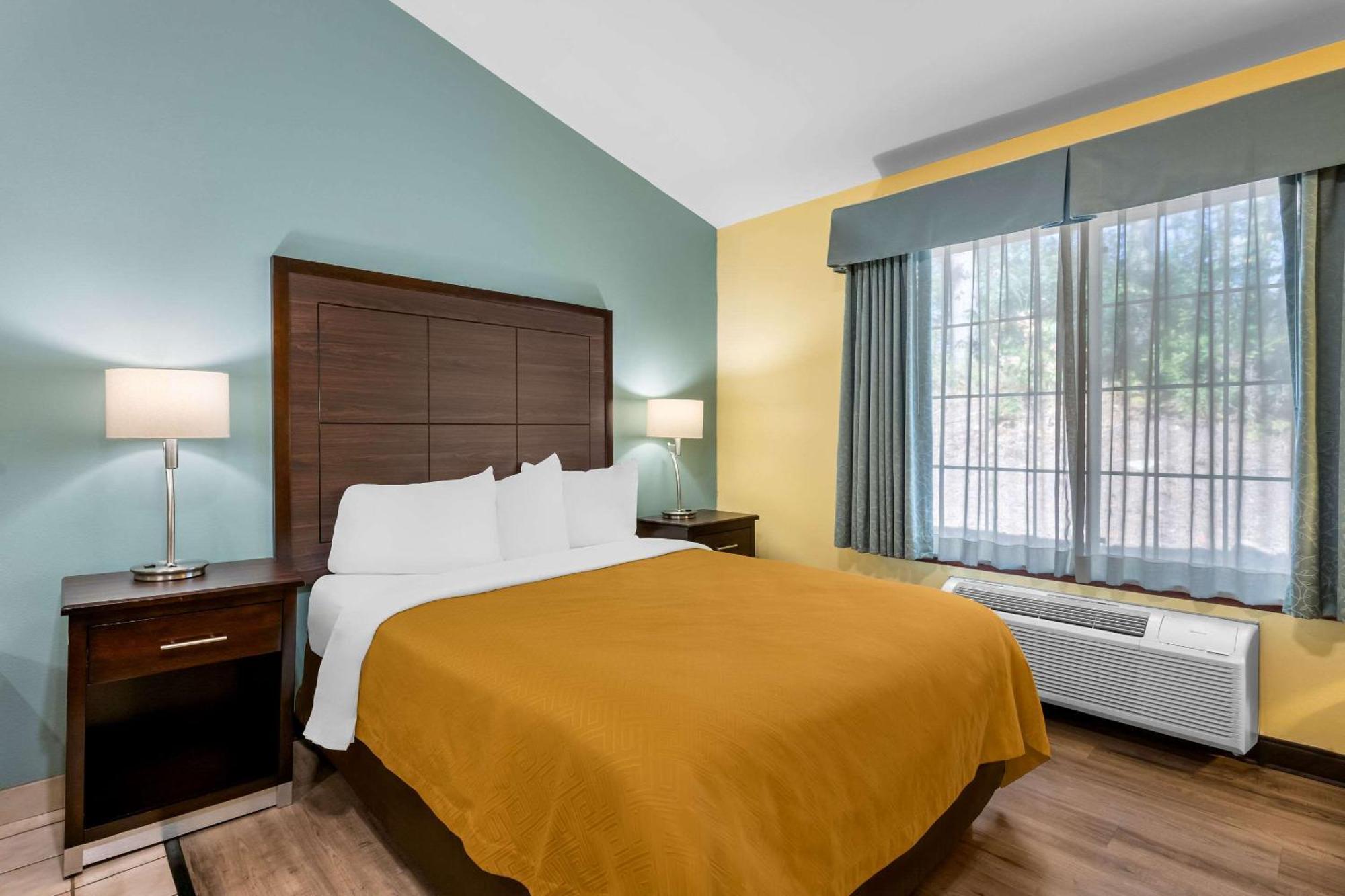 Econo Lodge Inn & Suites Eau Claire Esterno foto