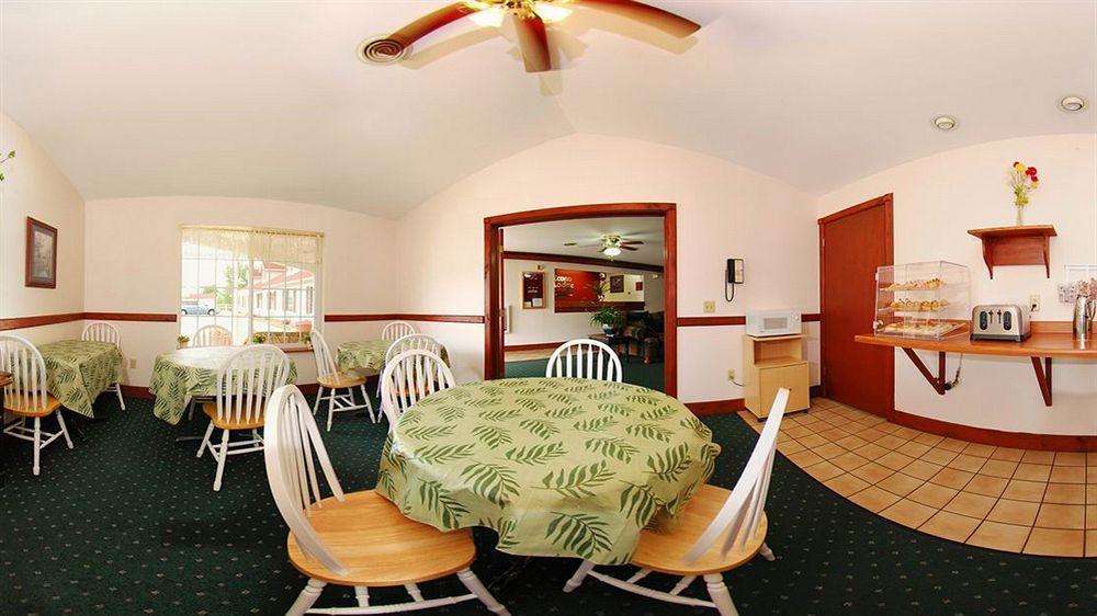 Econo Lodge Inn & Suites Eau Claire Esterno foto