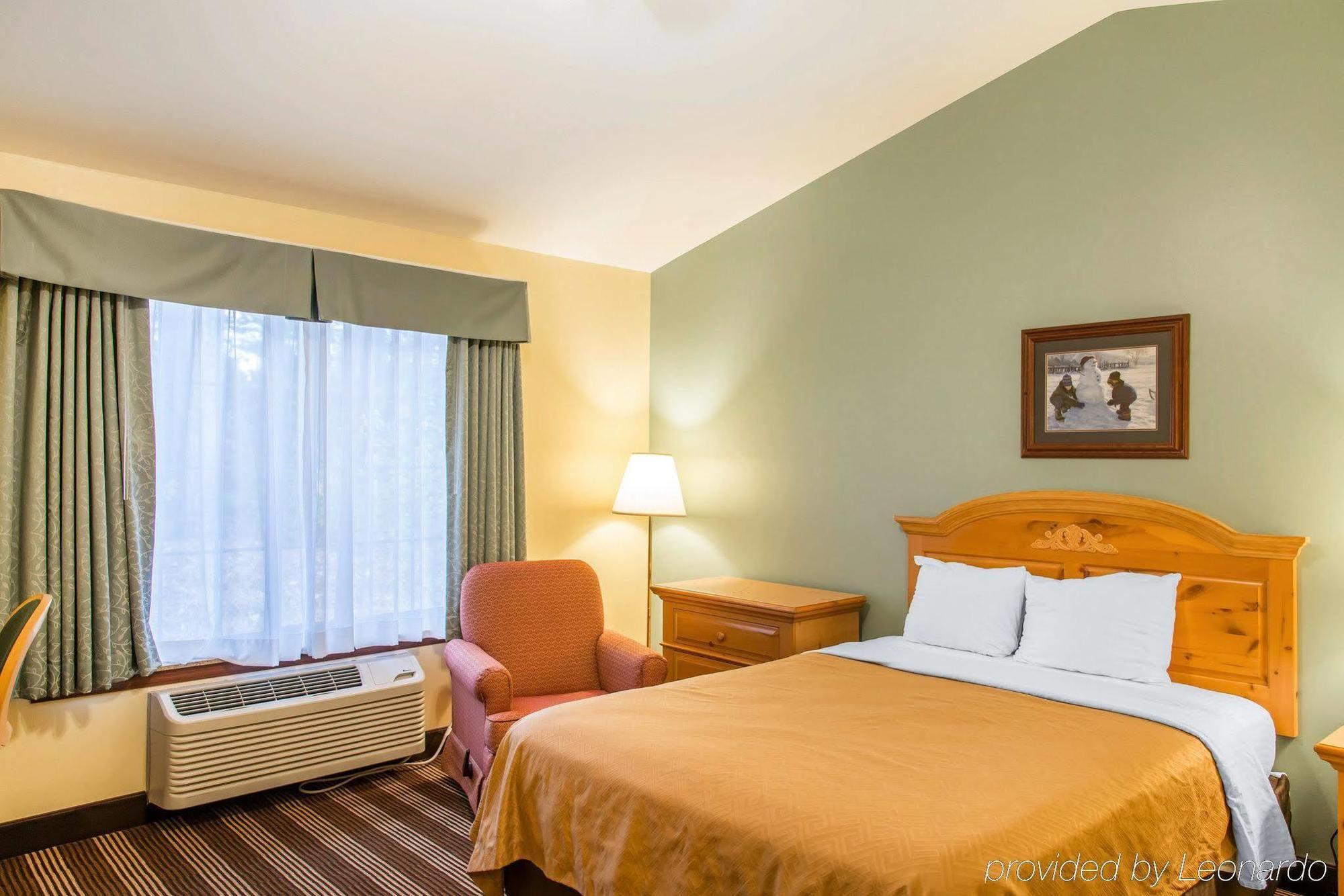 Econo Lodge Inn & Suites Eau Claire Esterno foto